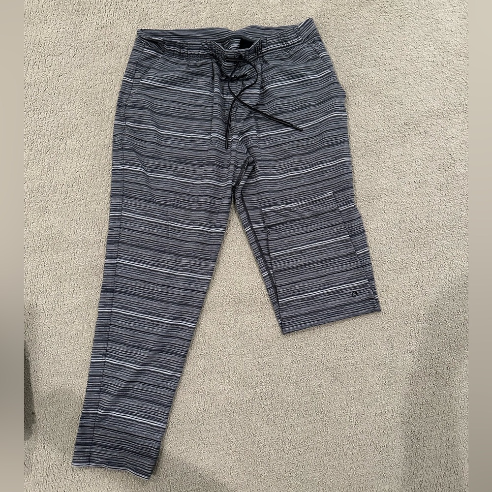 Hard to find Lululemon Jet Crop Slim Pants